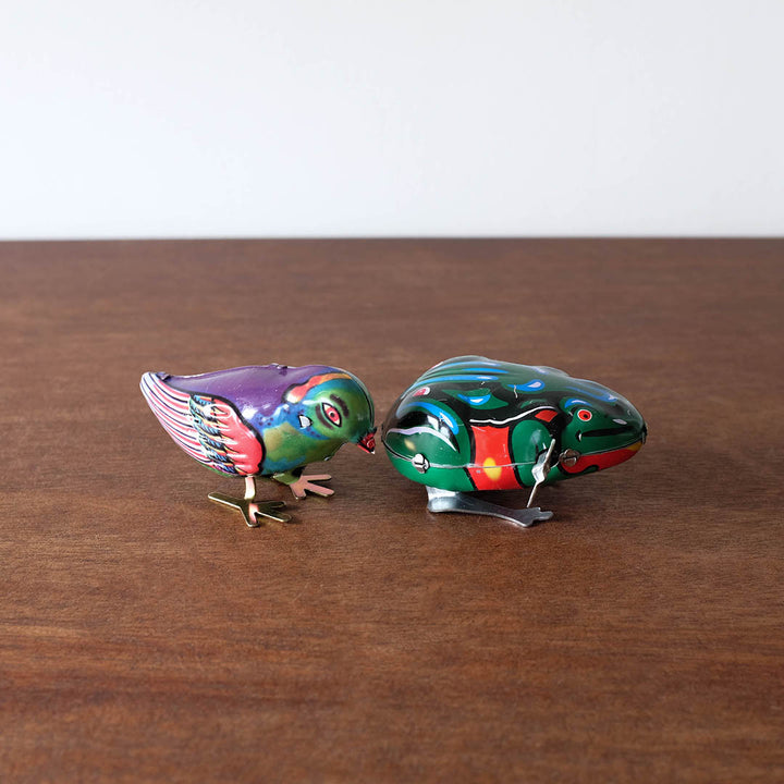 Retro Tin Key-Wind Jumping Frog