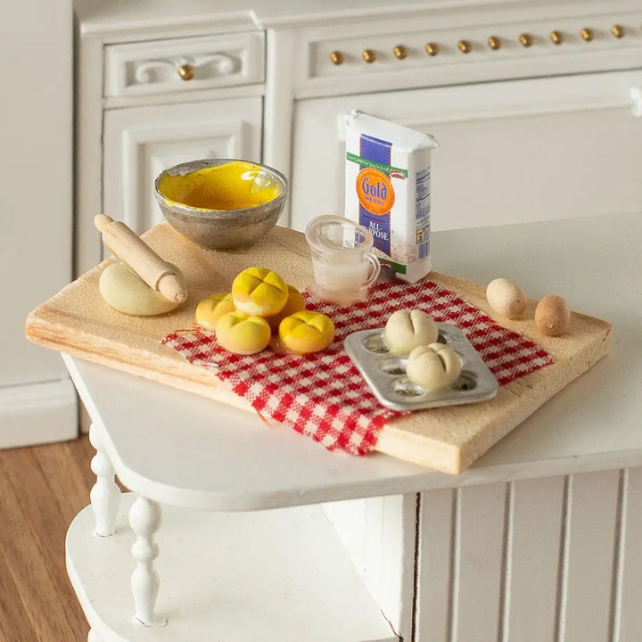 NEW Dollhouse Miniatures: Miniature Tabletop Baking Bread Set