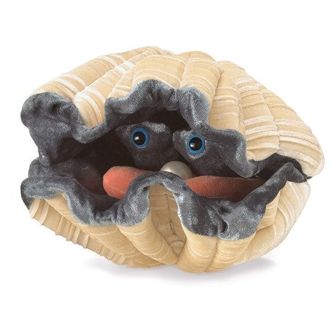 Heirloom Puppets: Giant Clam