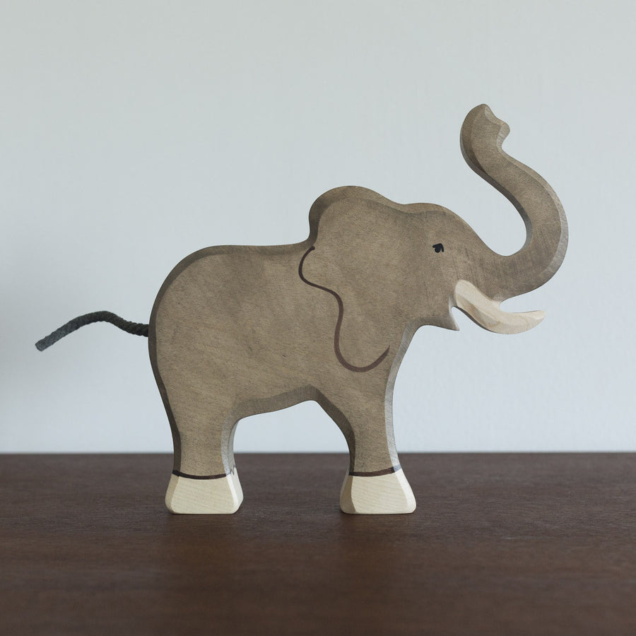 Holztiger Elephant
