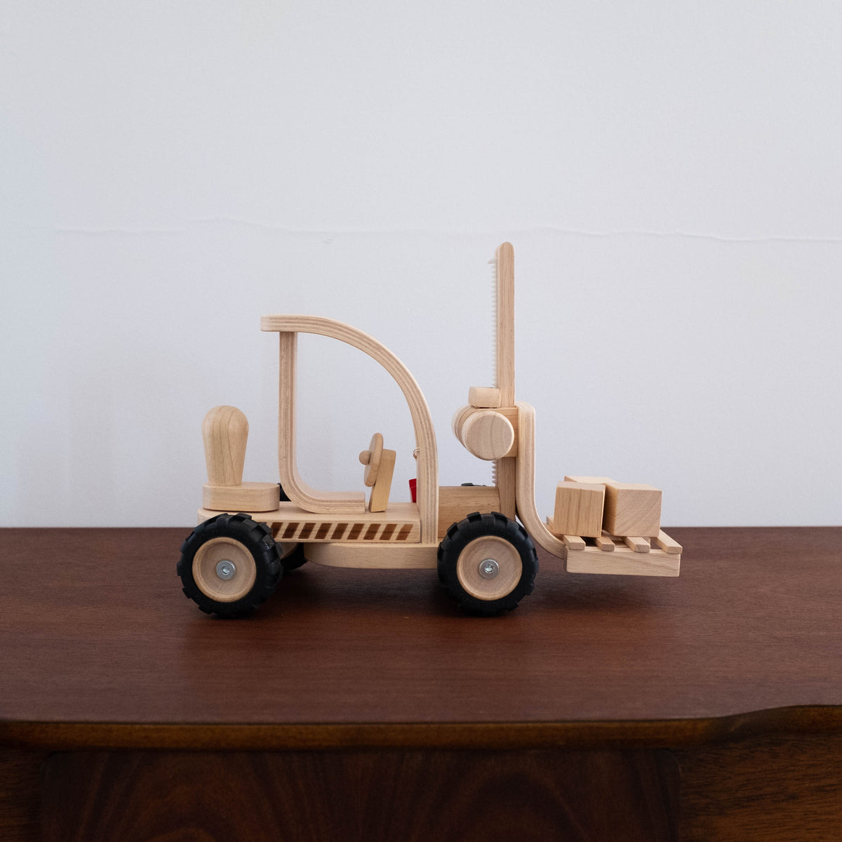 Plan toys forklift hot sale