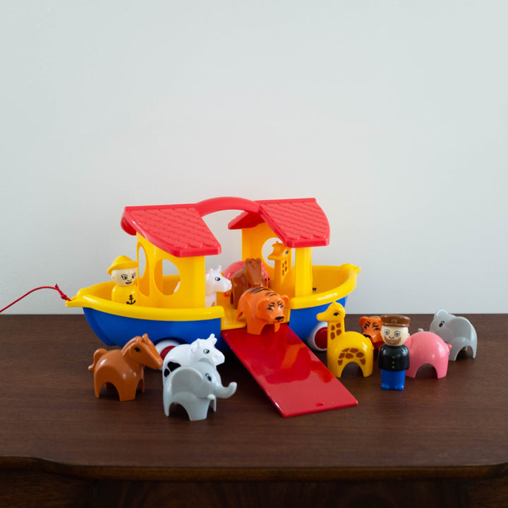 NEW Retro Noah's Ark Boat Set