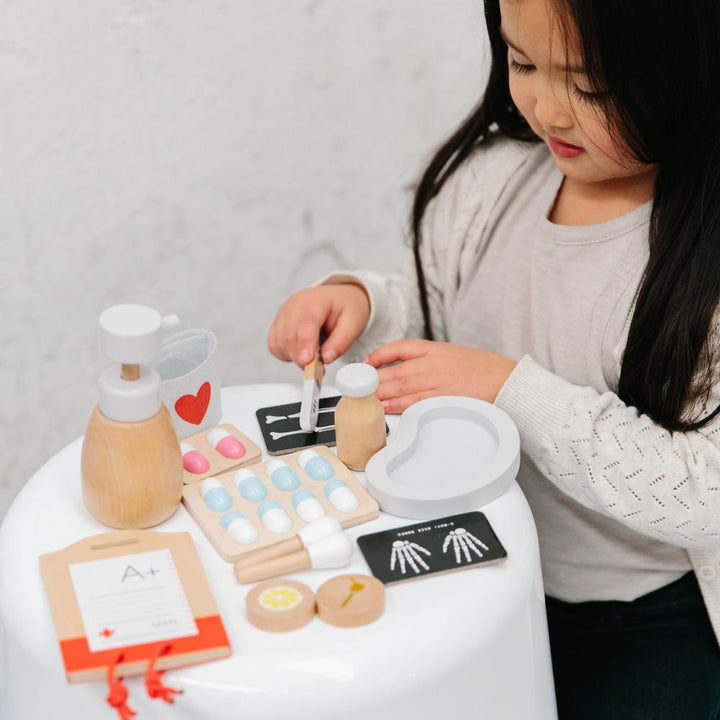 Wooden Surgeon Play Kit