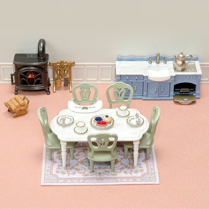 Elegant Dining Room - Red Roof Riverside Manor