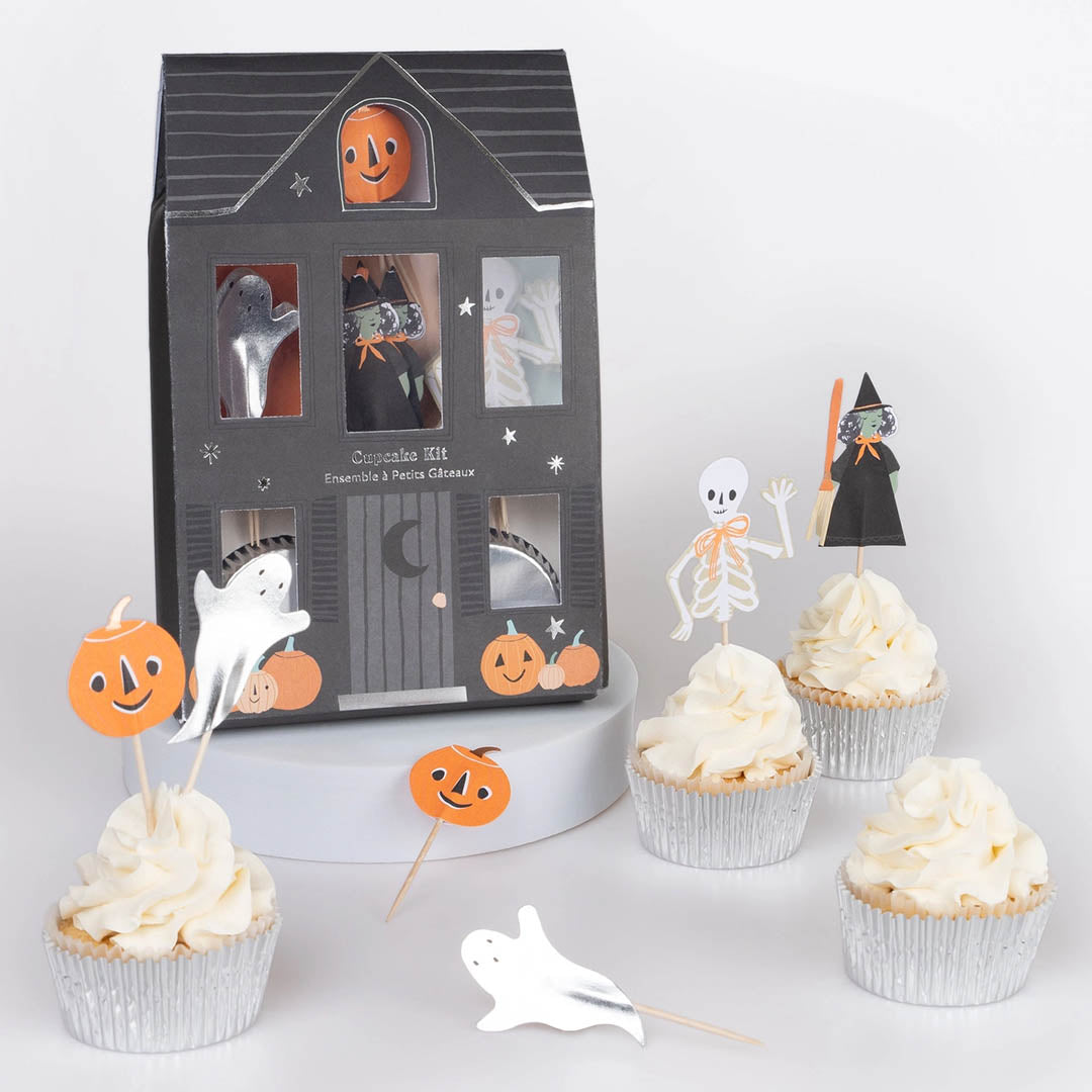 It's Halloween! Cupcake Kit