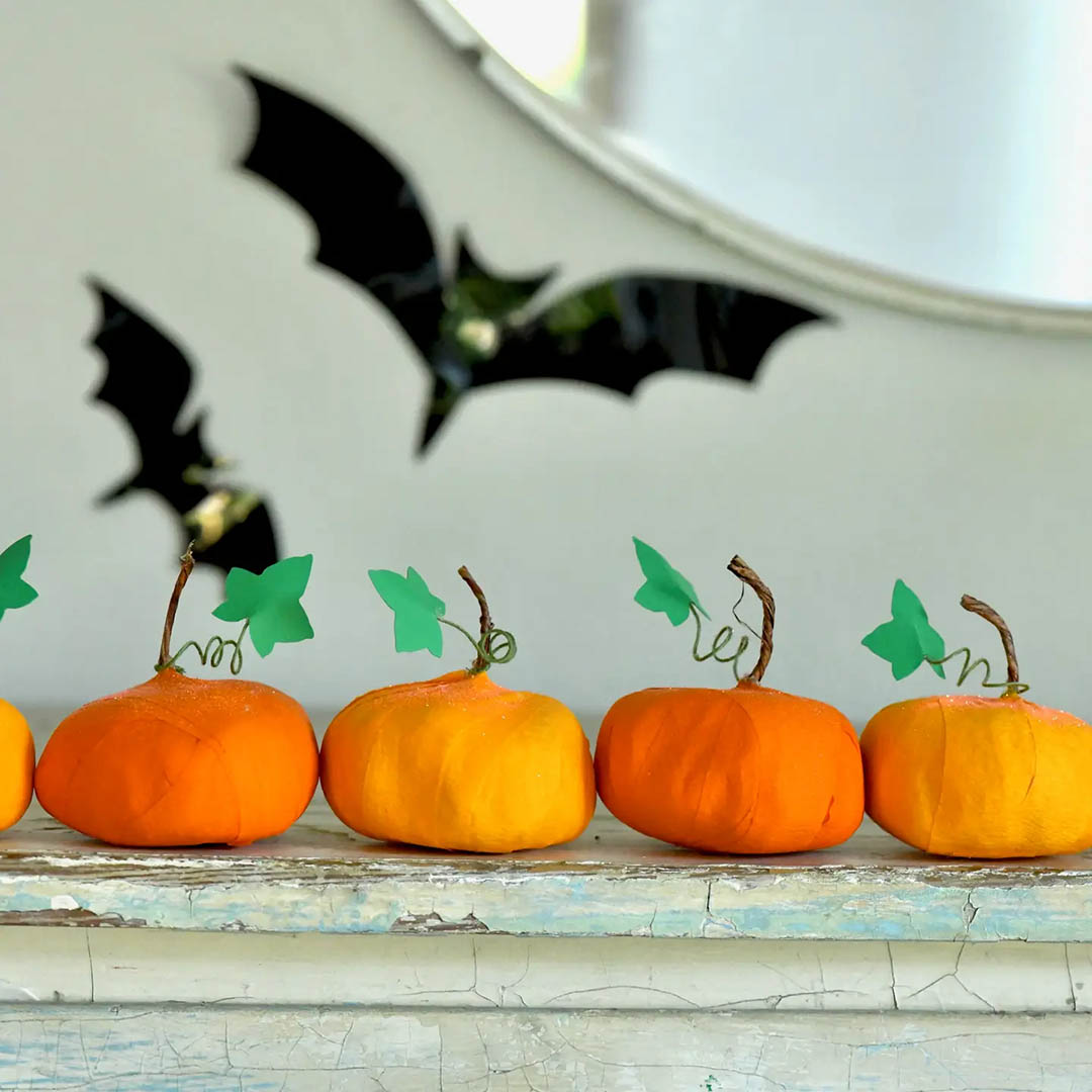 Mini Surprise Ball - Bibbidi-Bobbidi-Boo Pumpkin