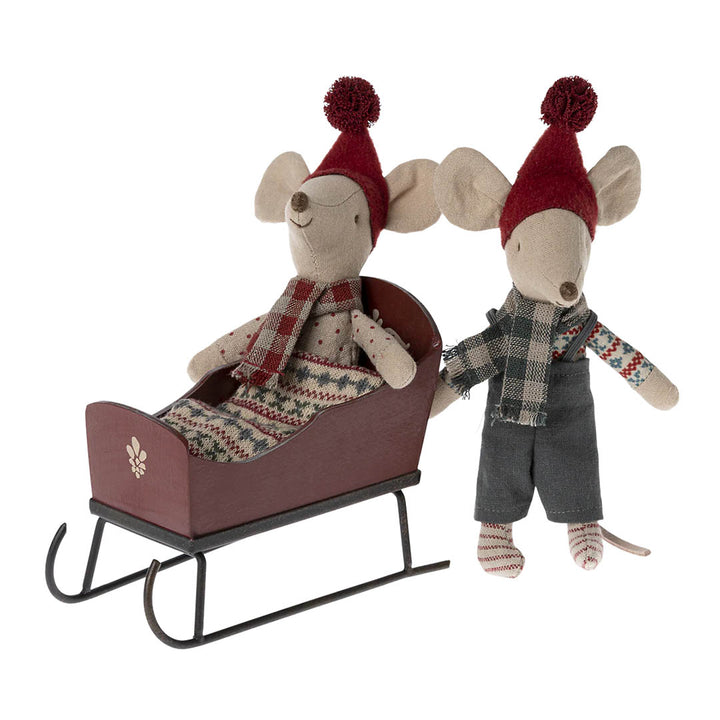 Wooden Sleigh for Mouse, Red
