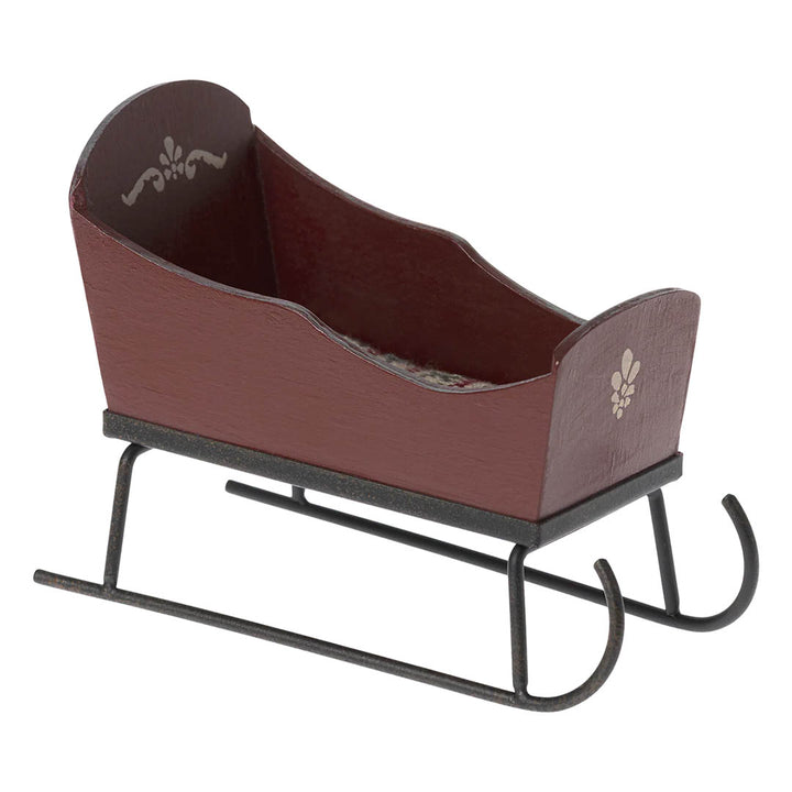 Wooden Sleigh for Mouse, Red
