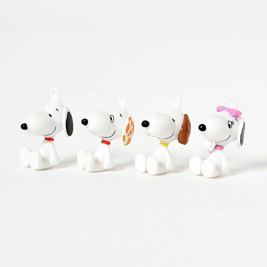 NEW Peanuts Snoopy Bath Bomb with Toy