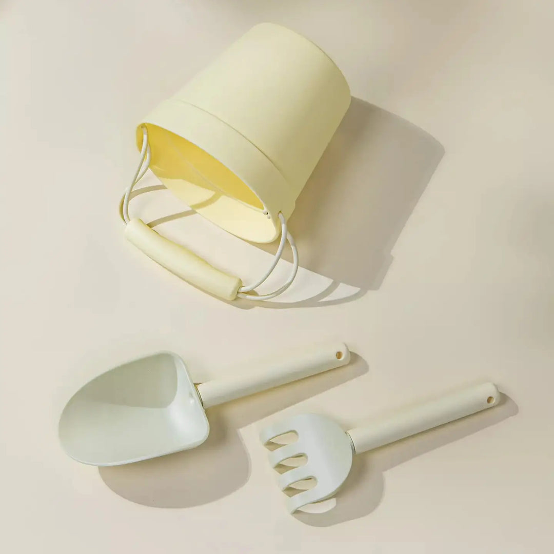 Silicone Beach Bucket & Accessories - 3 Pcs. Set
