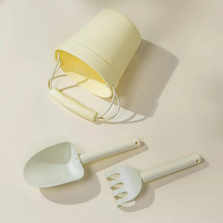 Silicone Beach Bucket & Accessories - 3 Pcs. Set
