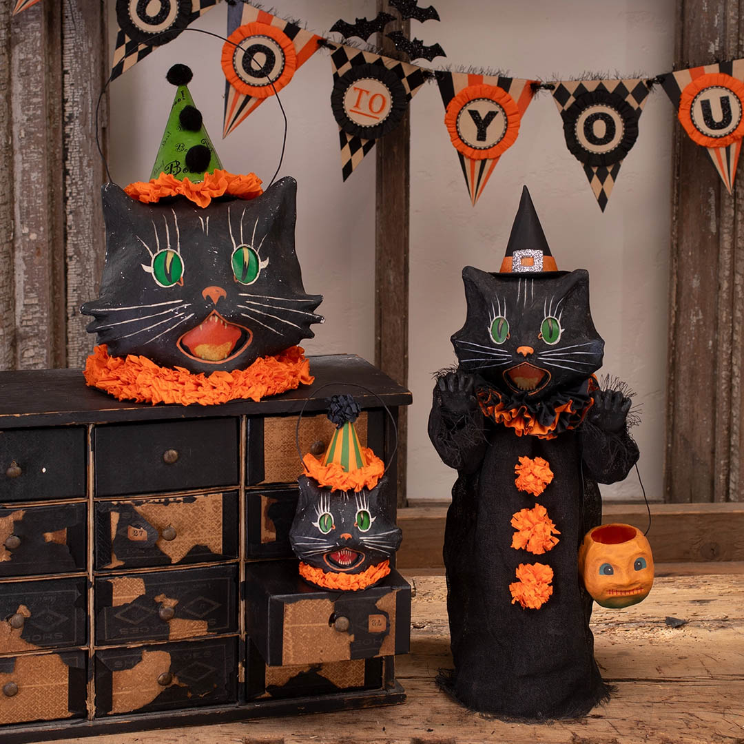 Retro Kitten with Pumpkin