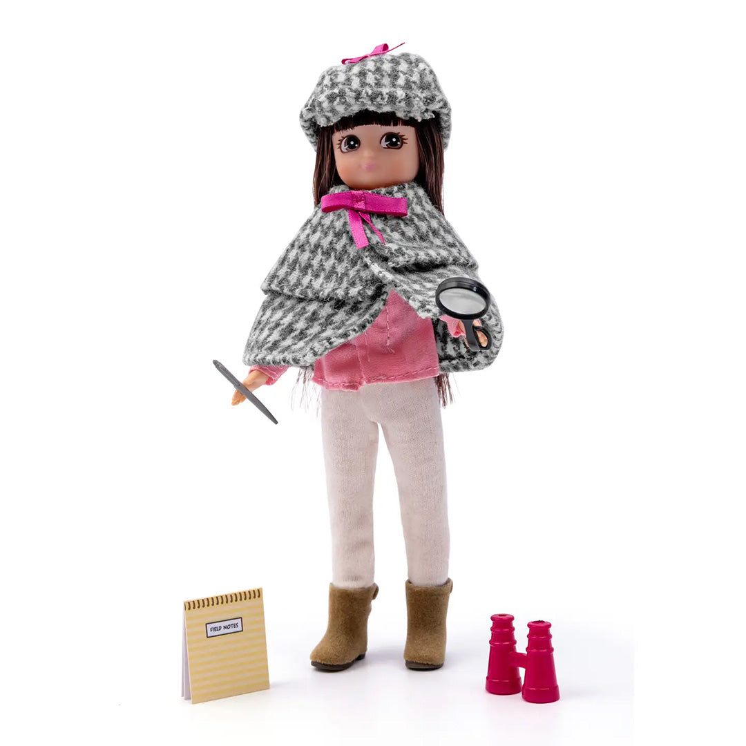 Lottie Doll- Mystery Solver Doll Outft