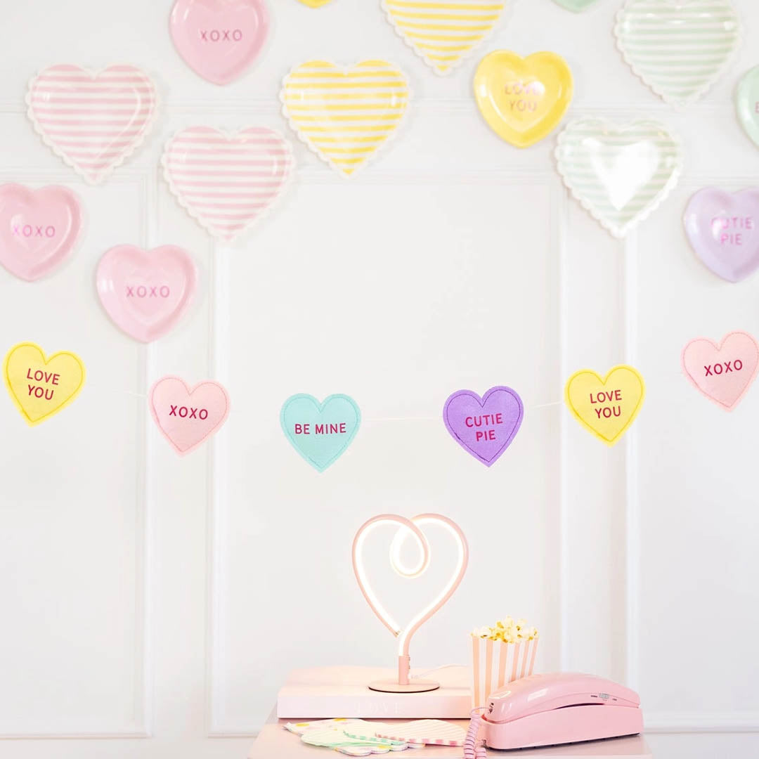 Coversation Heart Banner