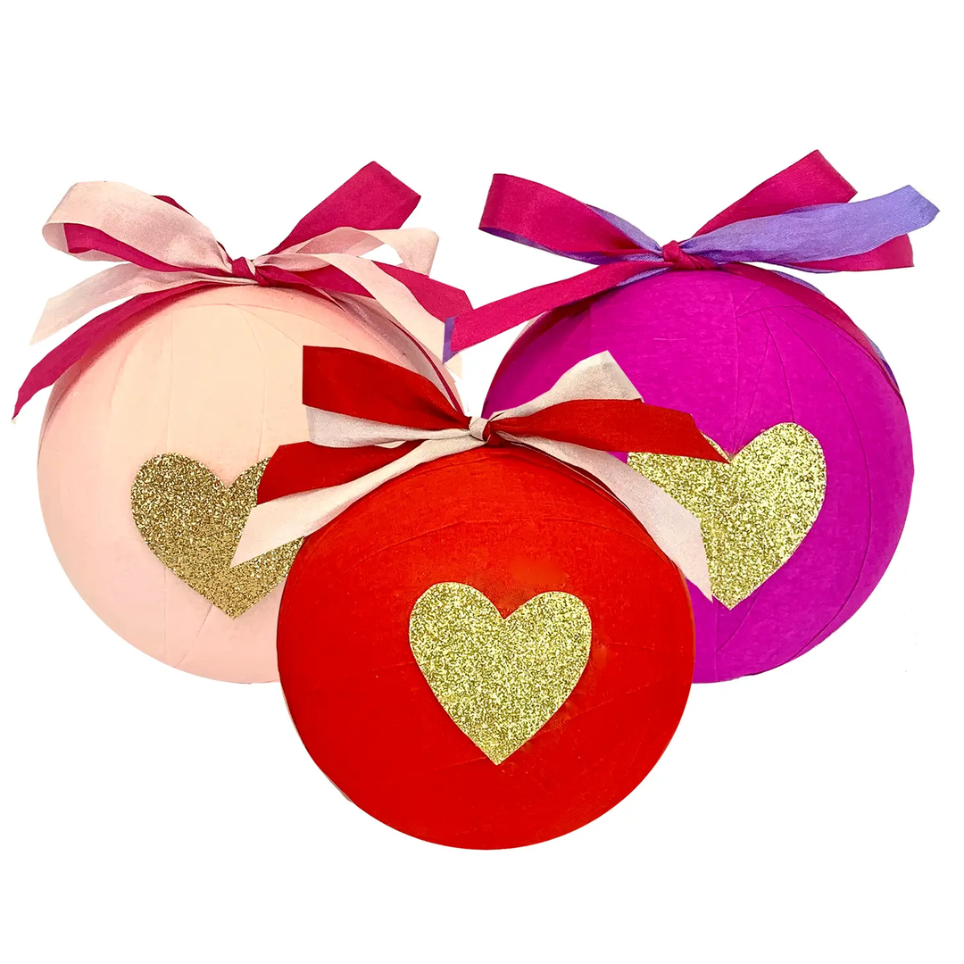 Deluxe Surprise Ball- Glitter Heart