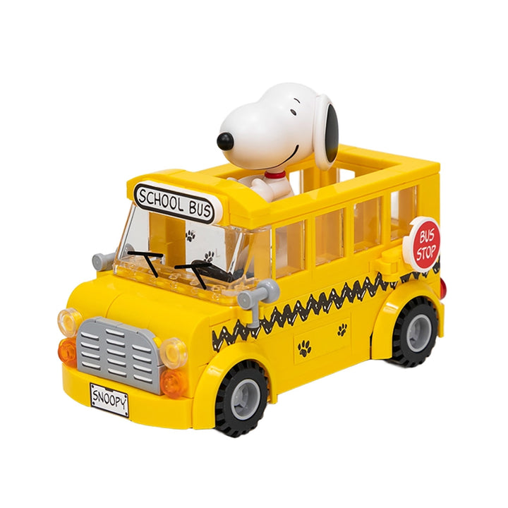 Peanuts Snoopy School Bus