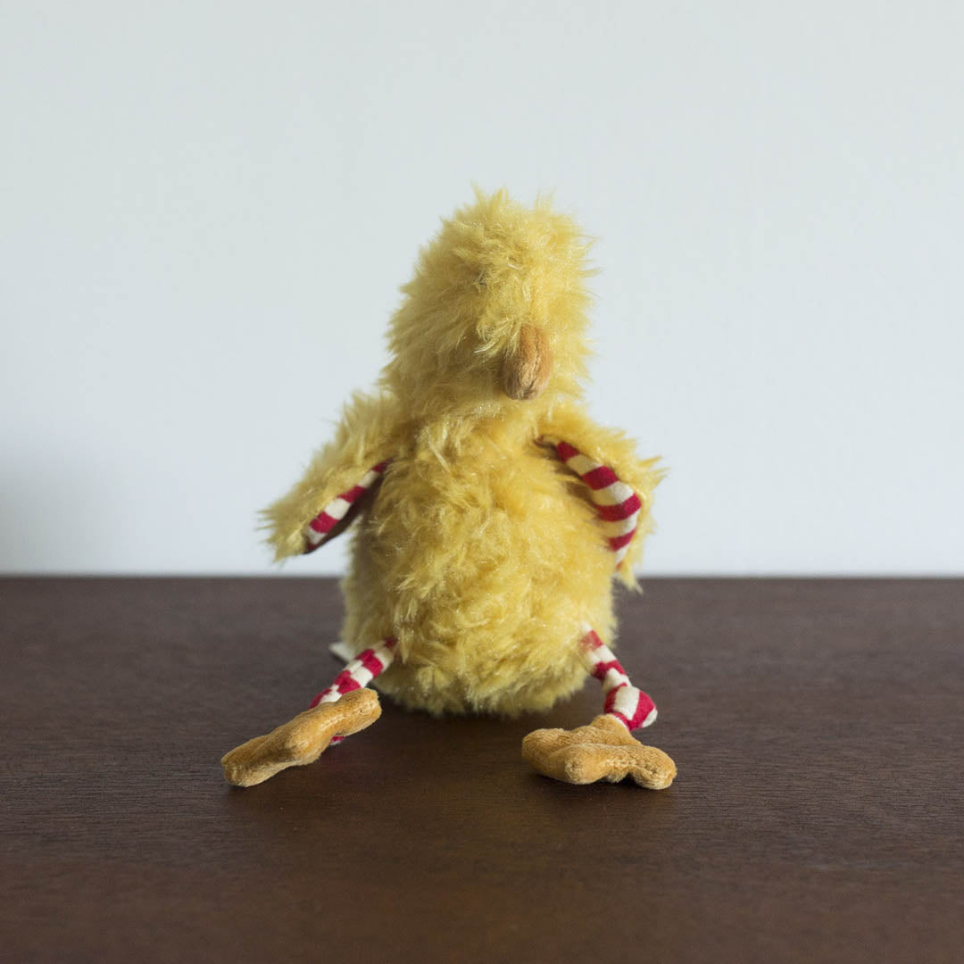 NEW Wee Clucky Little the Chicken
