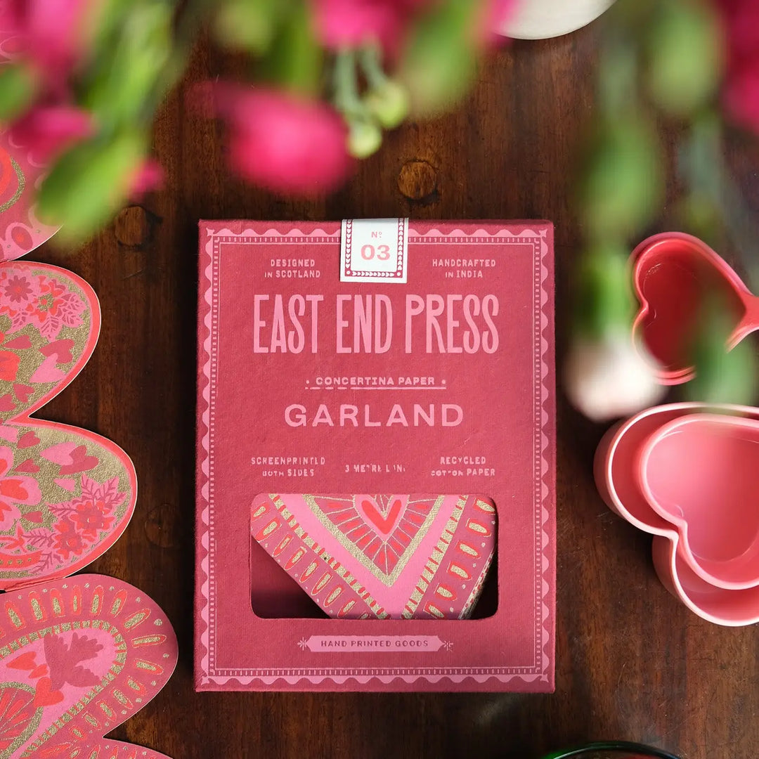 Hearts Concertina Garland