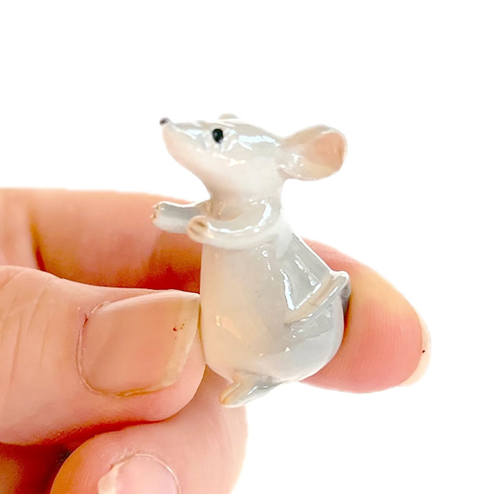 Dollhouse Miniatures: Mouse Figurine