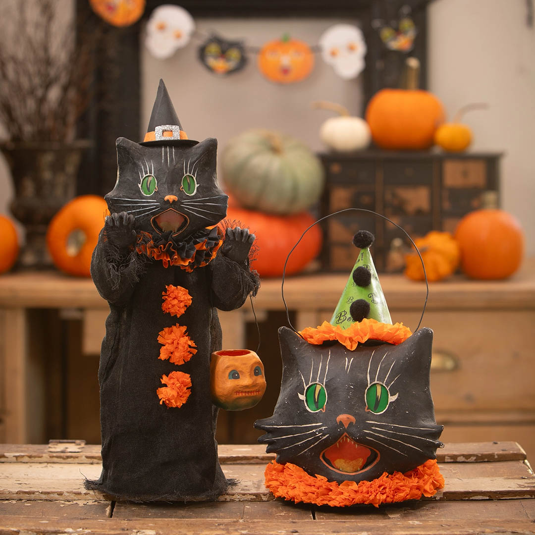 Retro Kitten with Pumpkin