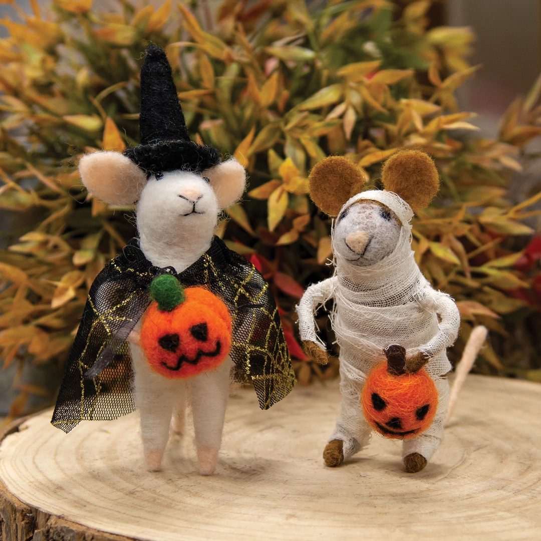 NEW Felted Witch Mouse Ornament