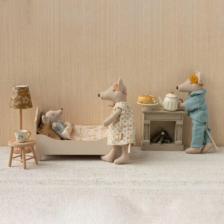 Bed, Mouse - Off white