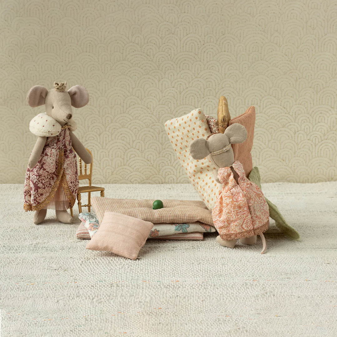 NEW Princess and The Pea - Big Sister Mouse