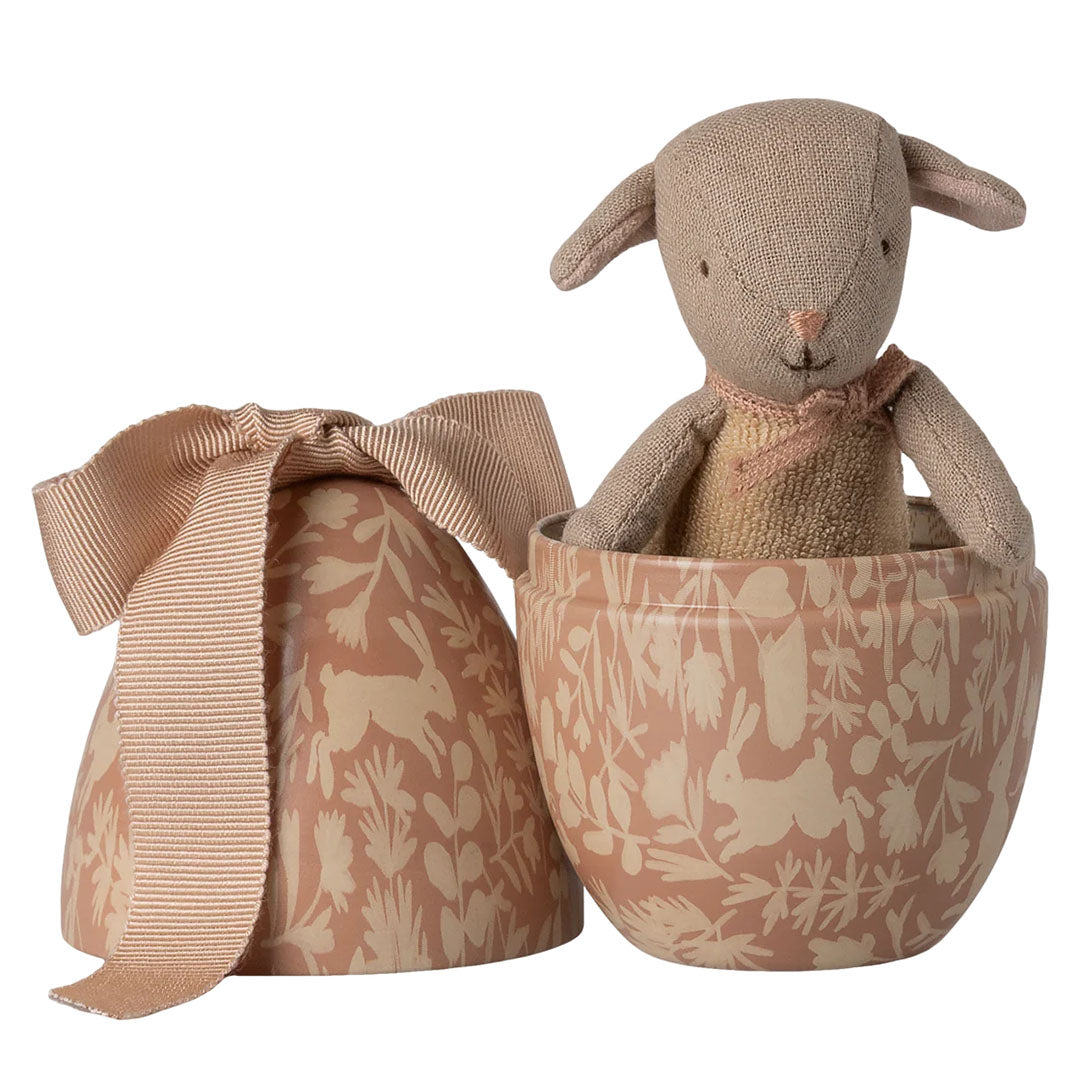 Easter egg with micro lamb, Small - Powder