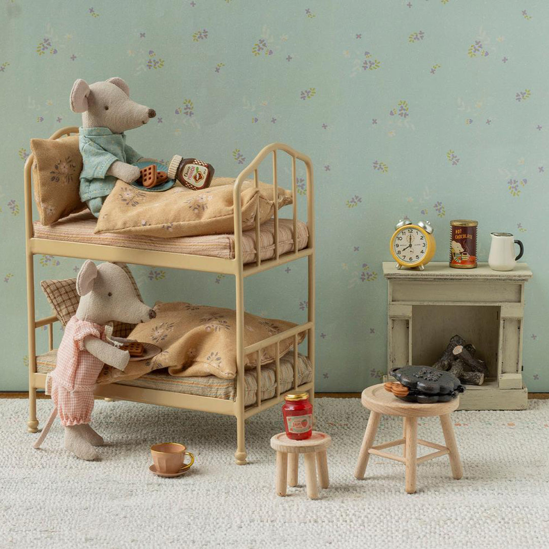 Waffle set, Mouse