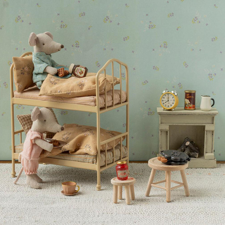 Waffle set, Mouse