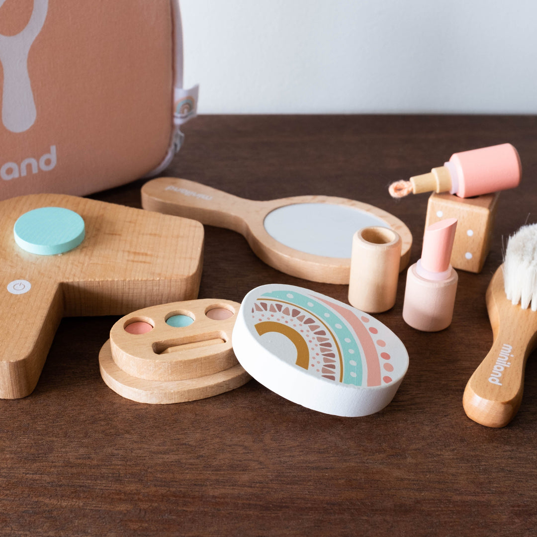 Eco Friendly Doll Wooden Beauty Set
