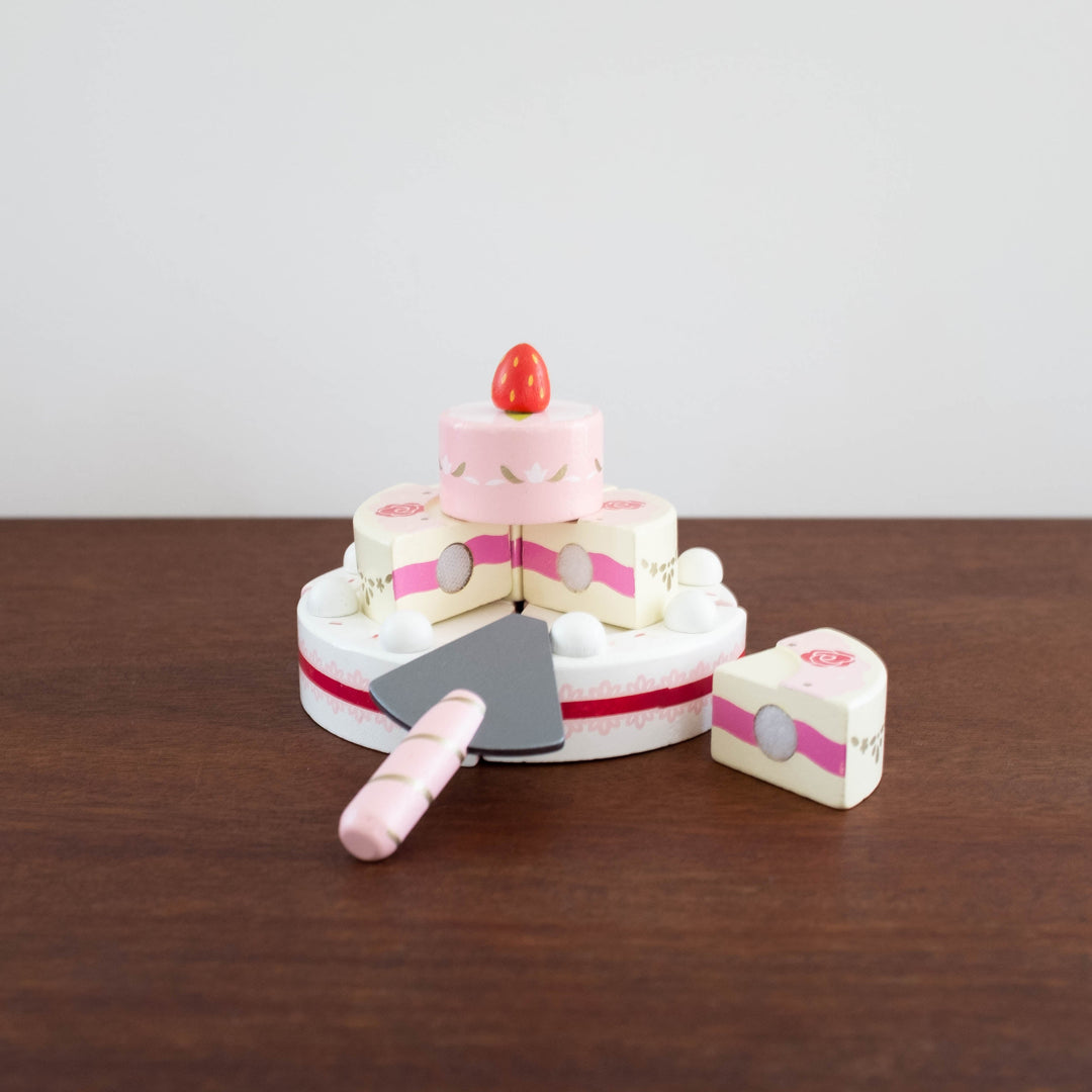 NEW Wedding Strawberry Cake Set