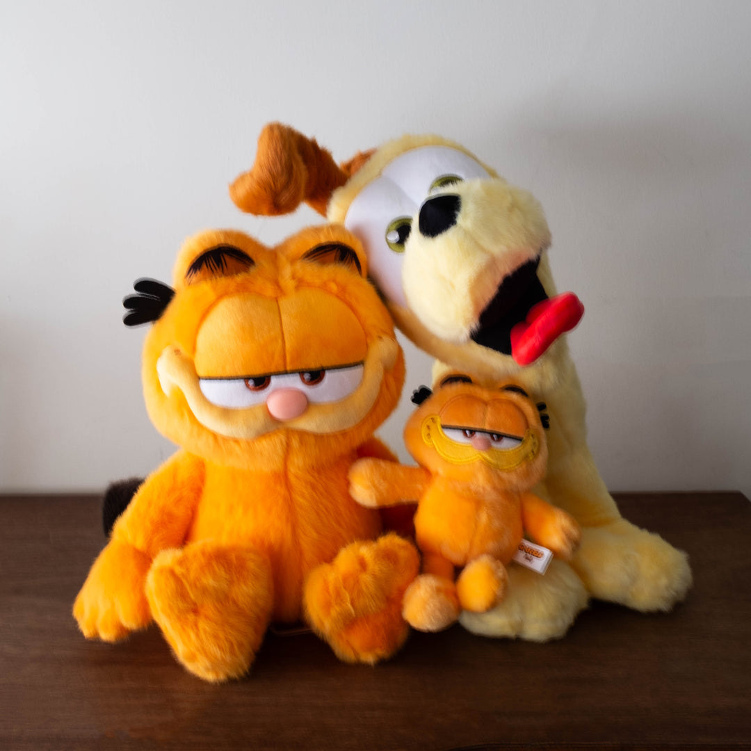 Retro Odie Plush 16"