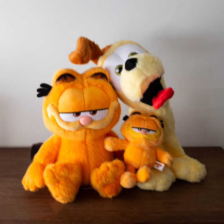 Retro Odie Plush 16"