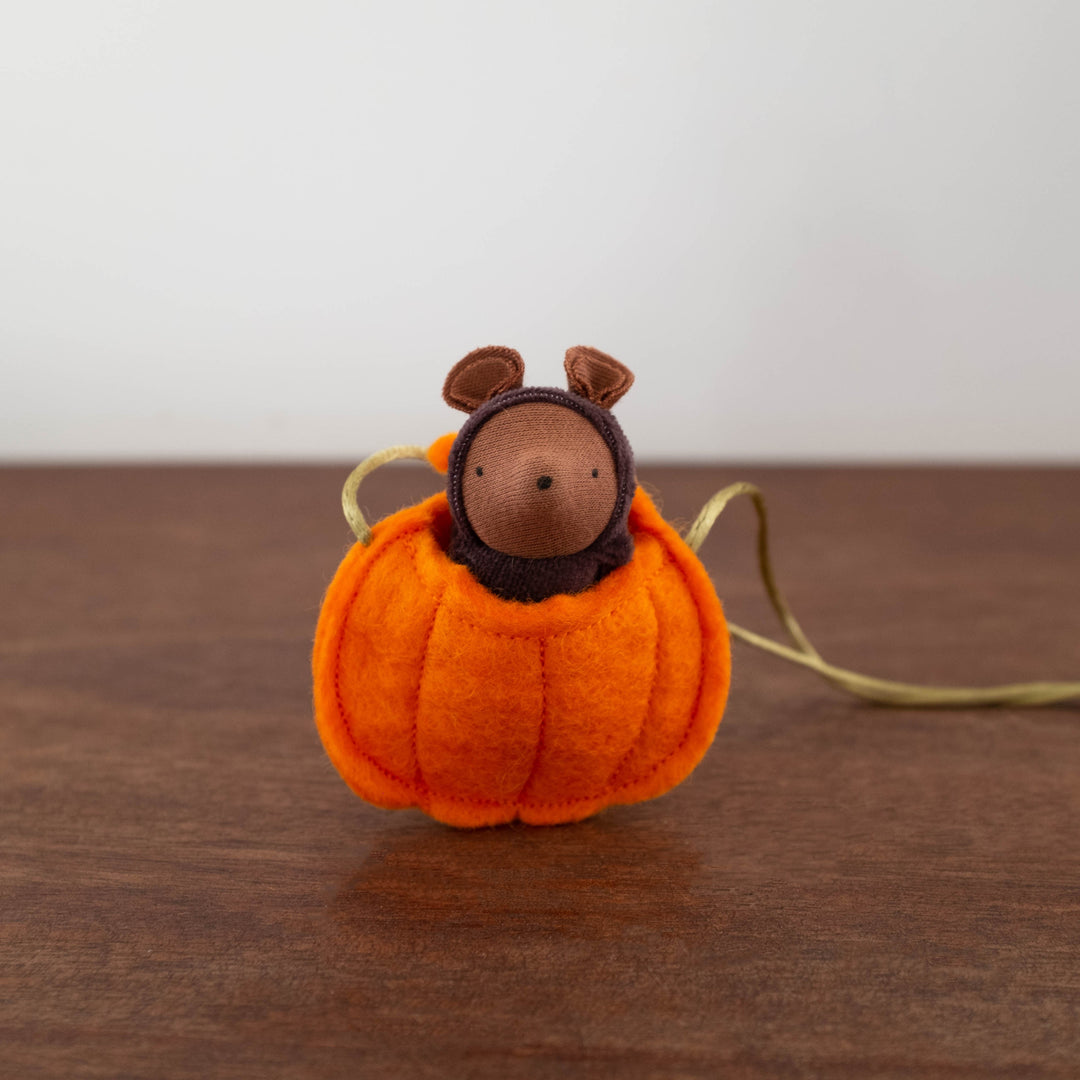 NEW Pumpkin Mouse Necklace