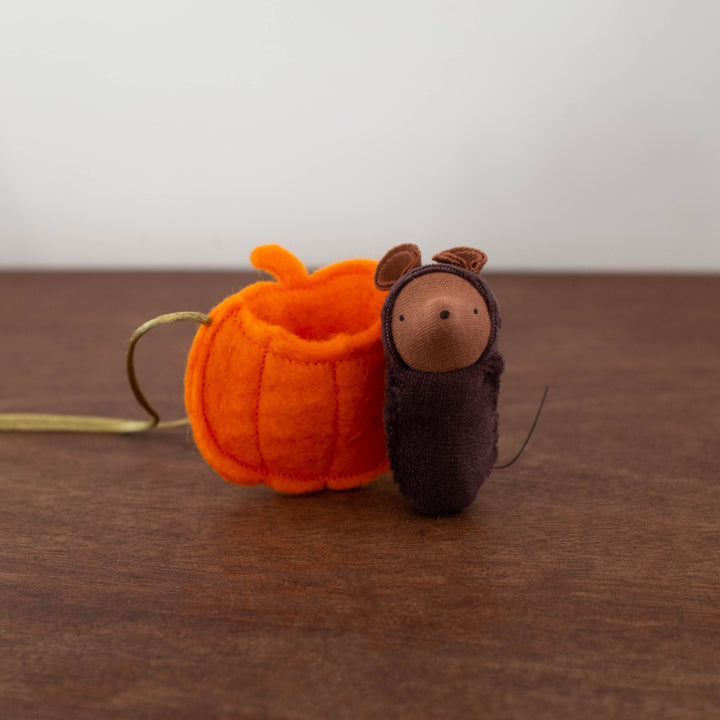 NEW Pumpkin Mouse Necklace