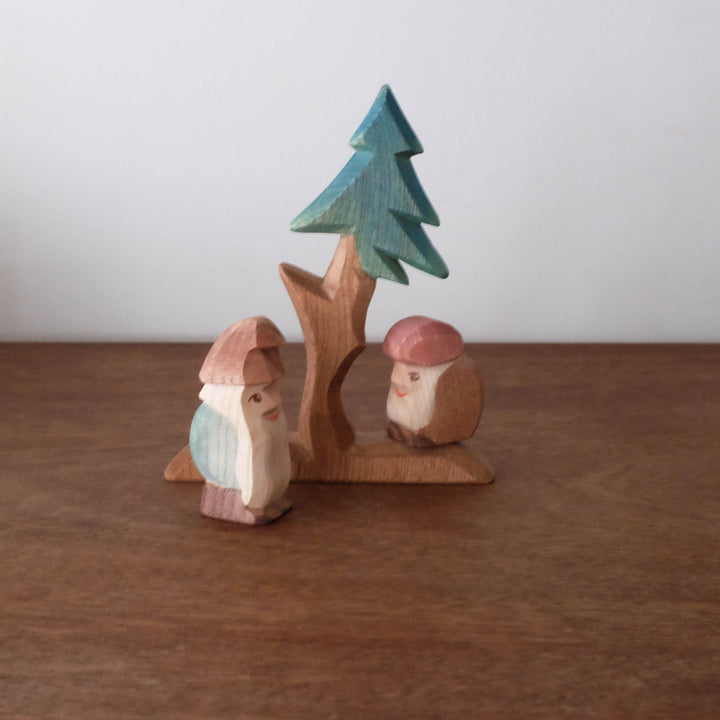 Ostheimer Fir Tree & Dwarves Set