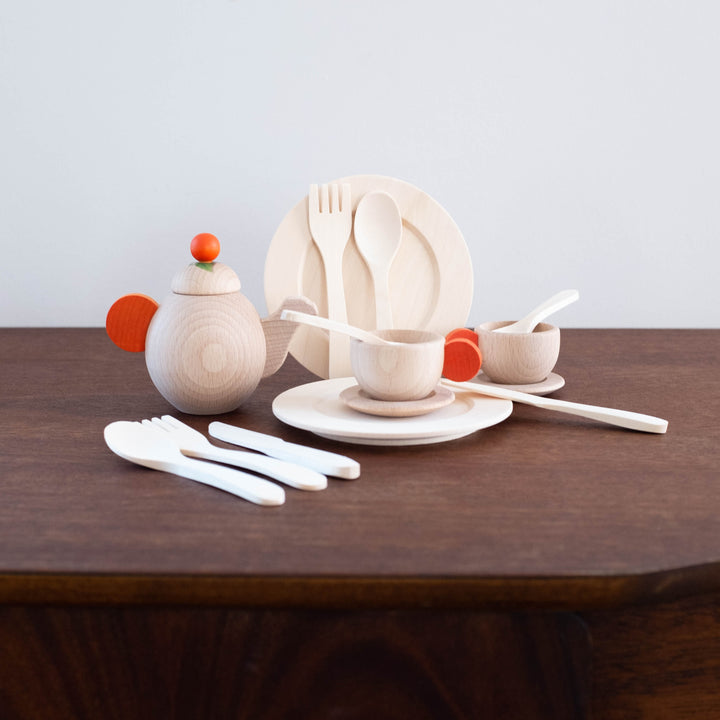 Wooden German Tableware Set Natural