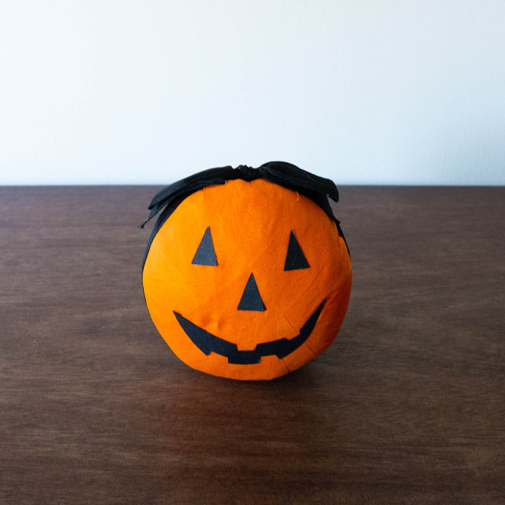 Deluxe Surprise Ball Halloween BOO