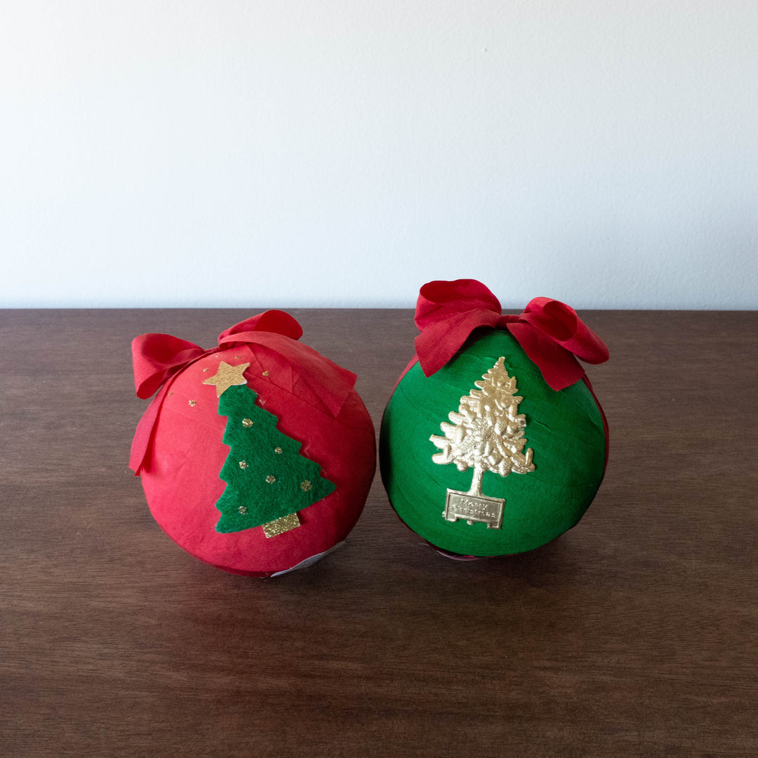 Surprise Deluxe Ball- Holiday Cheer