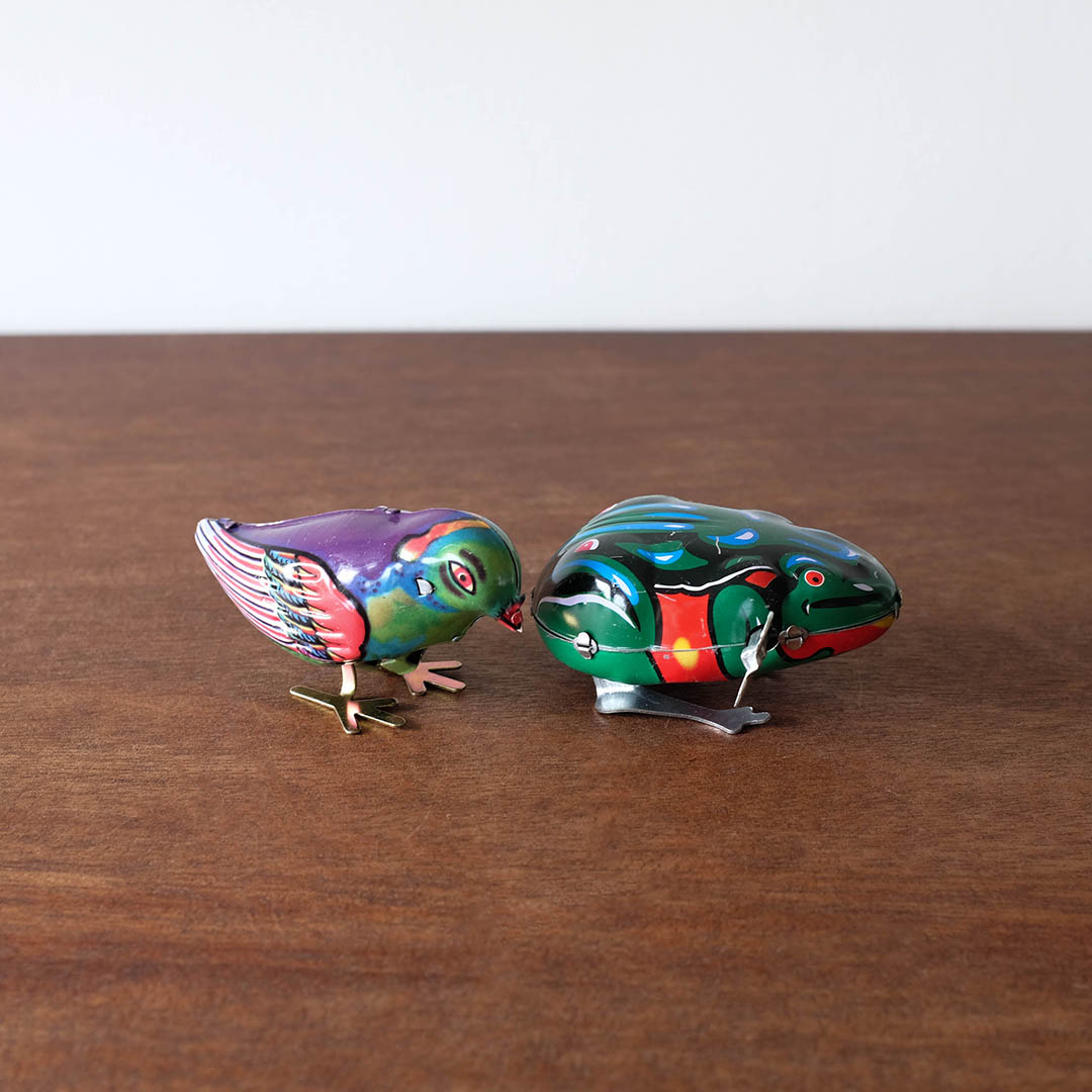 Retro Tin Key-Wind Jumping Frog