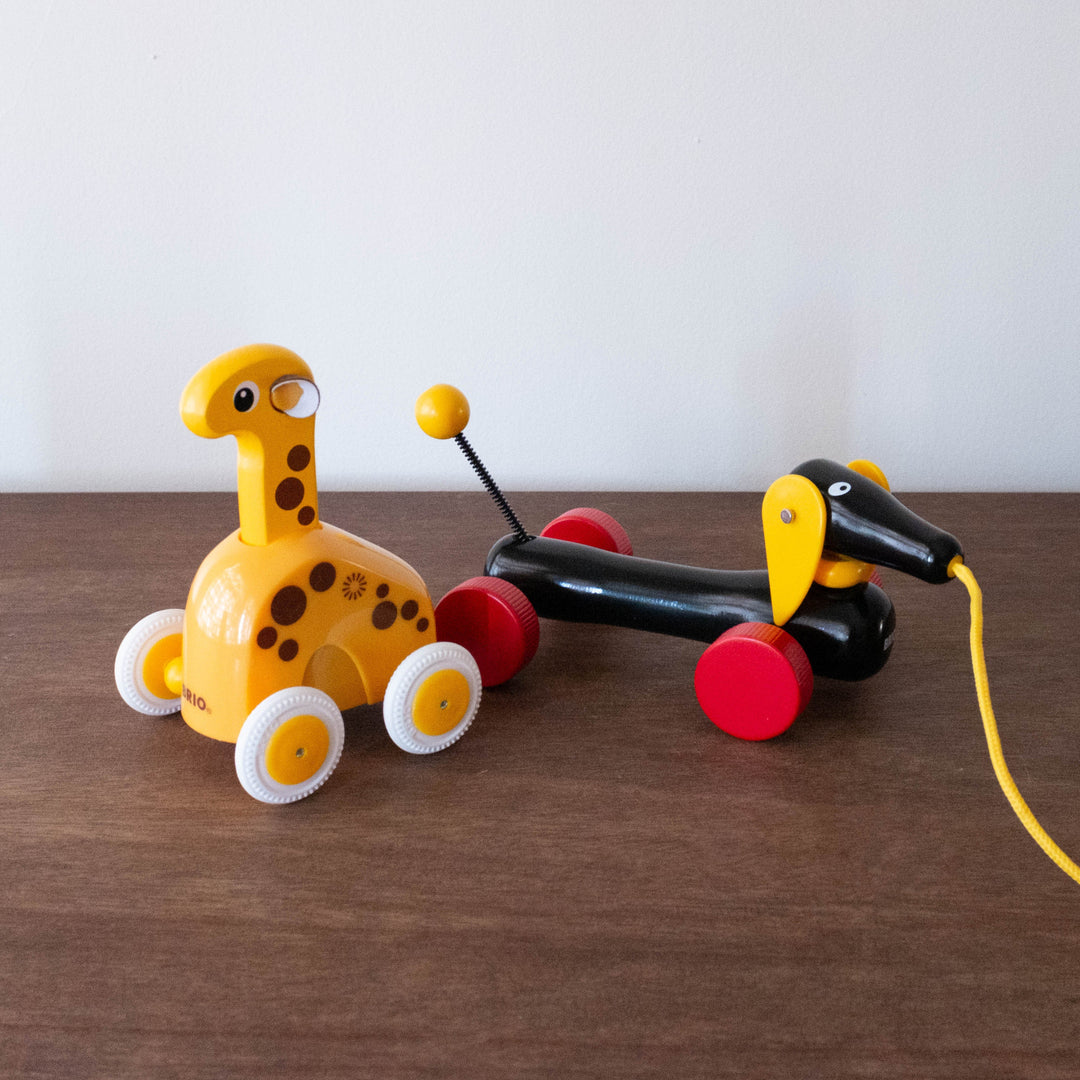 NEW Wooden Push and Go Giraffe Toy