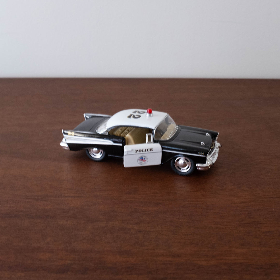 Die Cast Metal Pull Back Cars: Chevrolet Bel Air Police