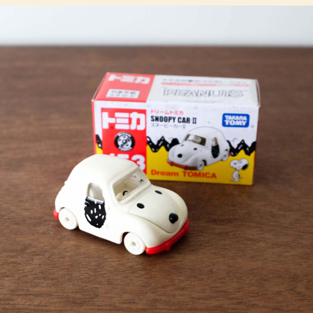 Classic Heirloom Car- Dream Tomica Snoopy Car II