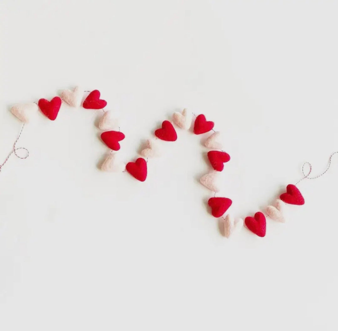 Garland- Valentine Heart Felt