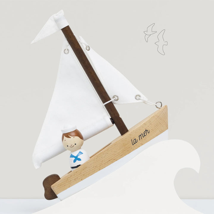 NEW Wooden Sailing Boat & Captain