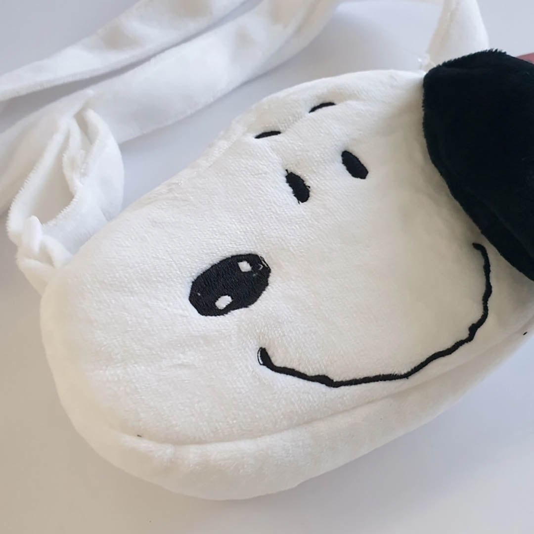 Snoopy Face Plush Crossbody Bag