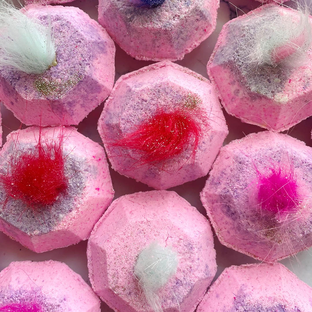Troll Gem Bath Bomb (Toy Inside!)