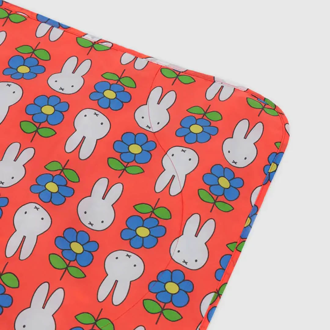 NEW Miffy x Baggu Flower Puffy Picnic Blanket
