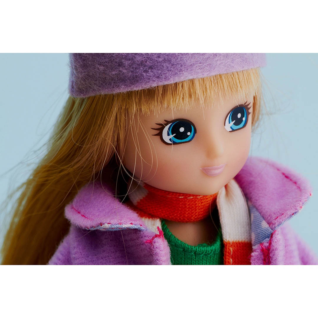 Lottie Doll- Autumn Leaves